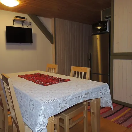 Vanesa Apartment *